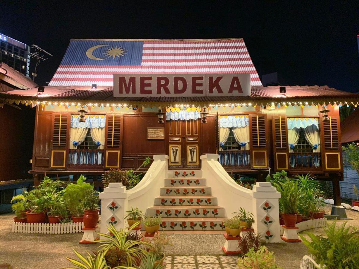 Joka-Joka Guesthouse Malacca Exterior photo